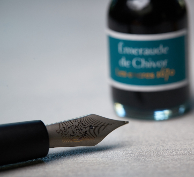 Emerald of Chivor Ambiance Nib Detail 3