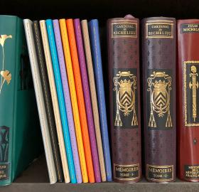 Rhodia_Rhodiarama_Sewn_Spine_Notebooks_Bookshelf